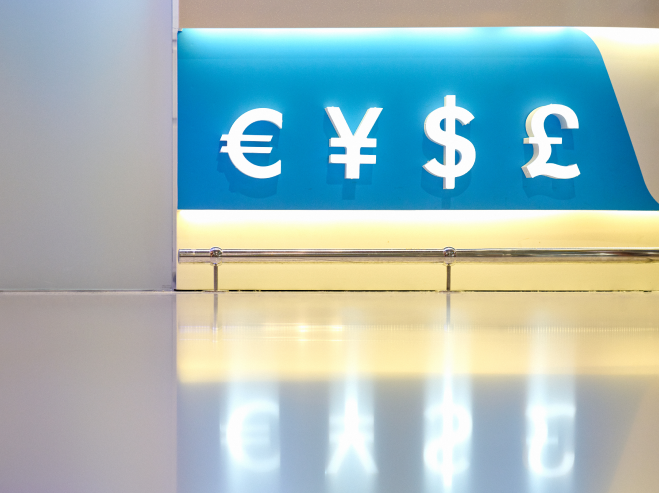 Currency exchange sign